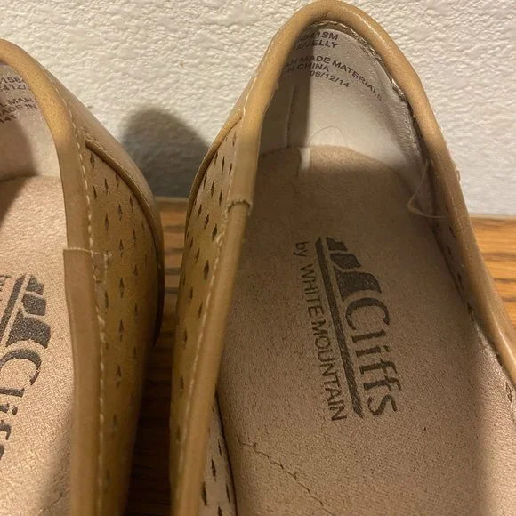 Cliffs by White Mountain Tan Slip on Flats - Picture 10 of 10